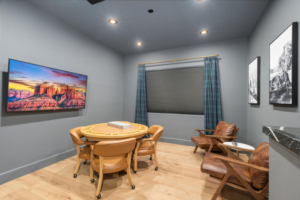 Home design - transitional home design idea in Phoenix
