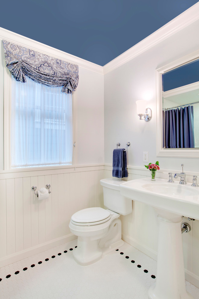 Design ideas for a traditional bathroom in Seattle with a pedestal sink, a two-piece toilet and white tile.