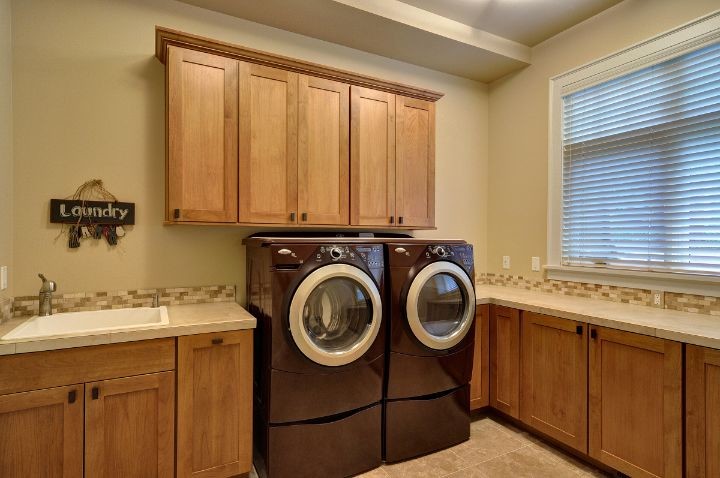 Inspiration for a traditional laundry room in Seattle.