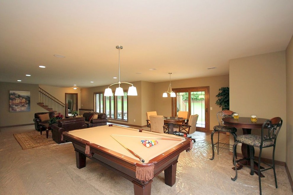 Home design - transitional home design idea