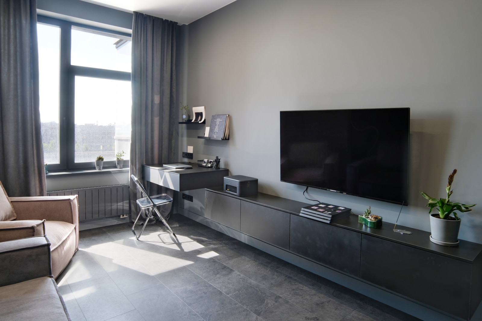 Двушка на набережной