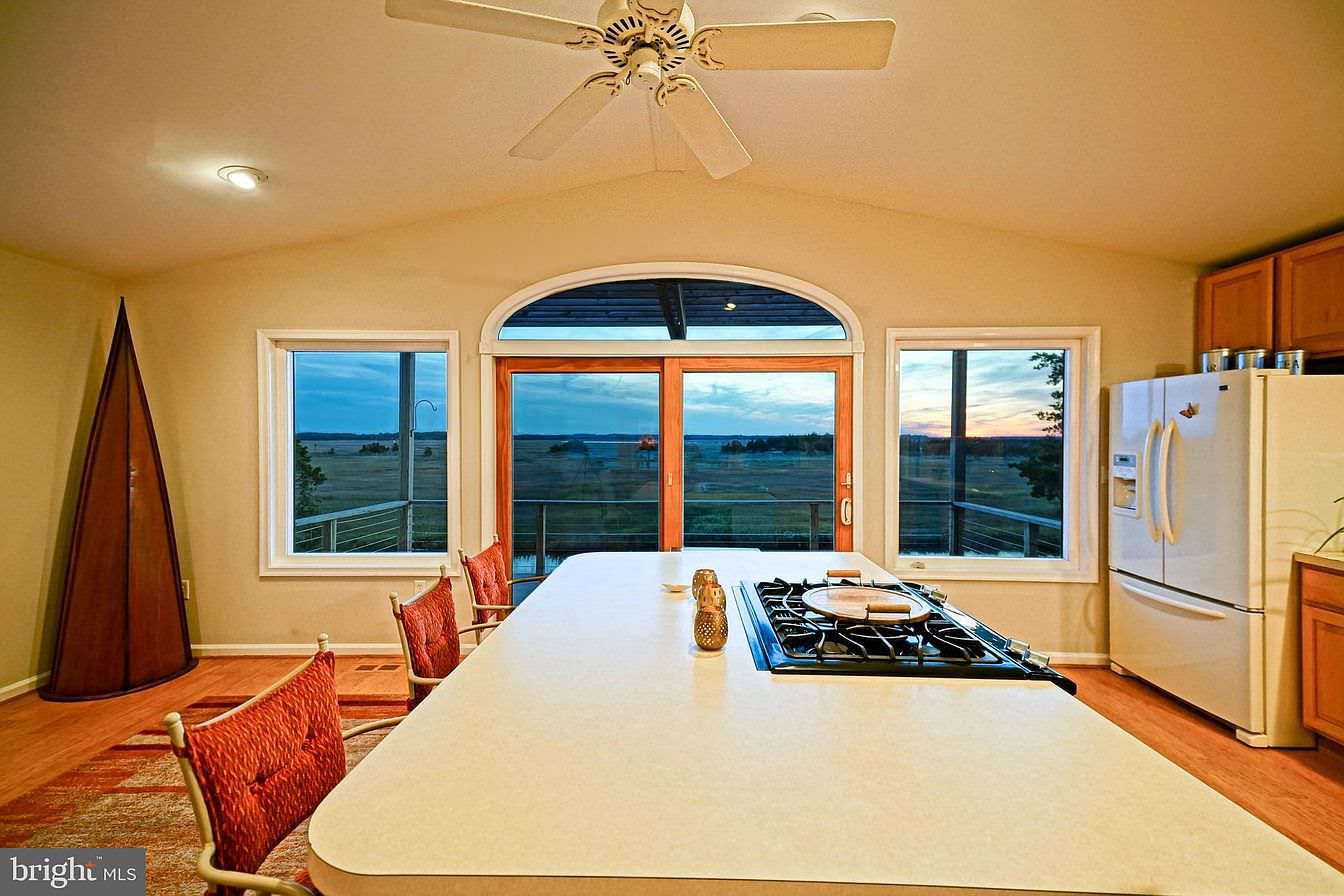 Bay Drive Home Staging