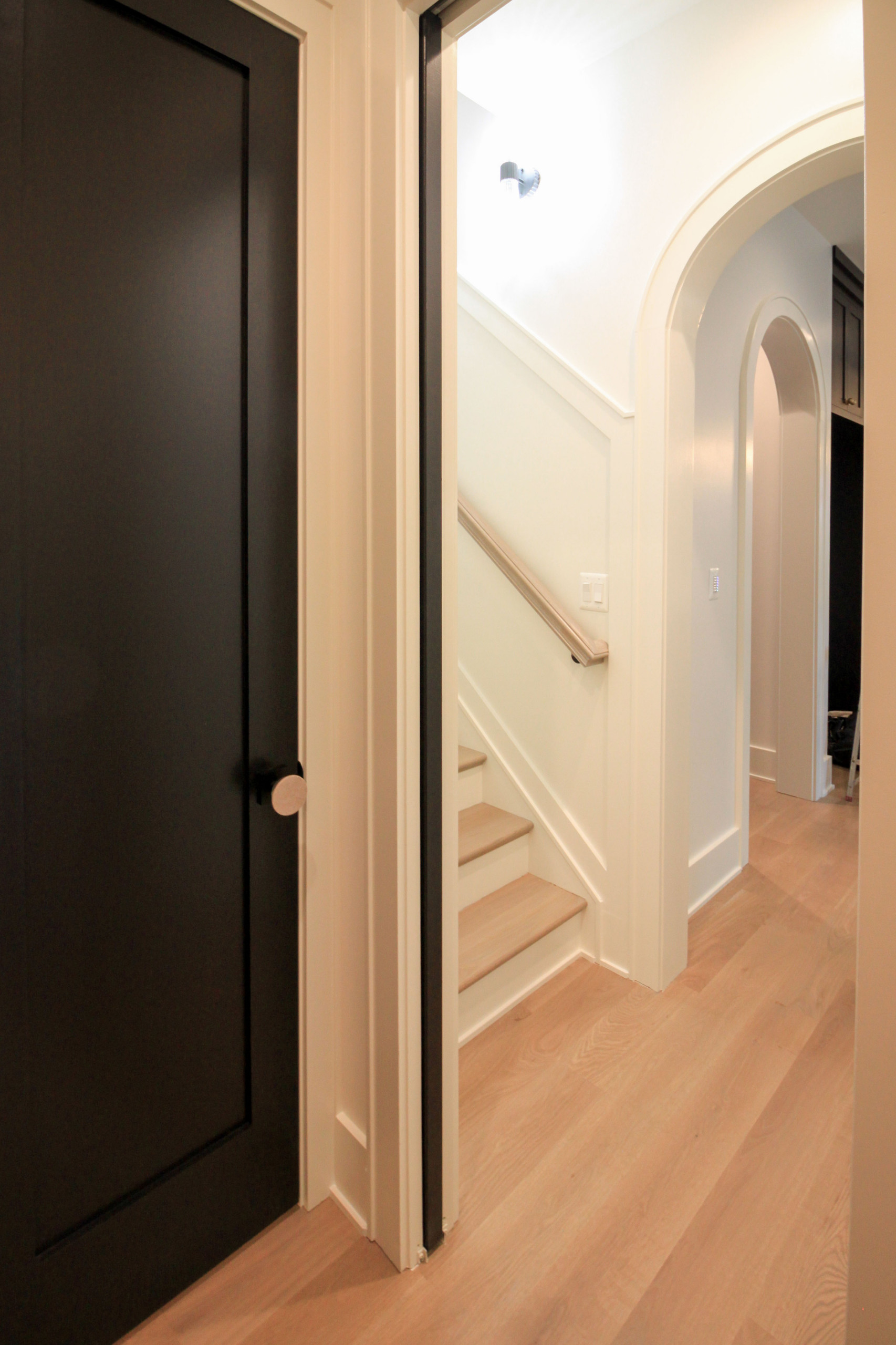 93_Captivating Light Wood Railing System with Black Spindles, Arlington VA 22207