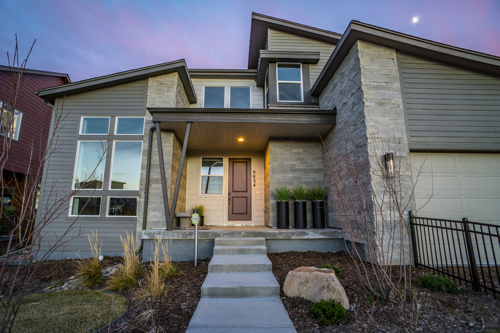 Home Exterior With a Blend of Modern and Traditional Home Exterior With a Blend of Modern and Traditional