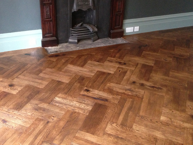 Herringbone Parquet contemporary-vardagsrum