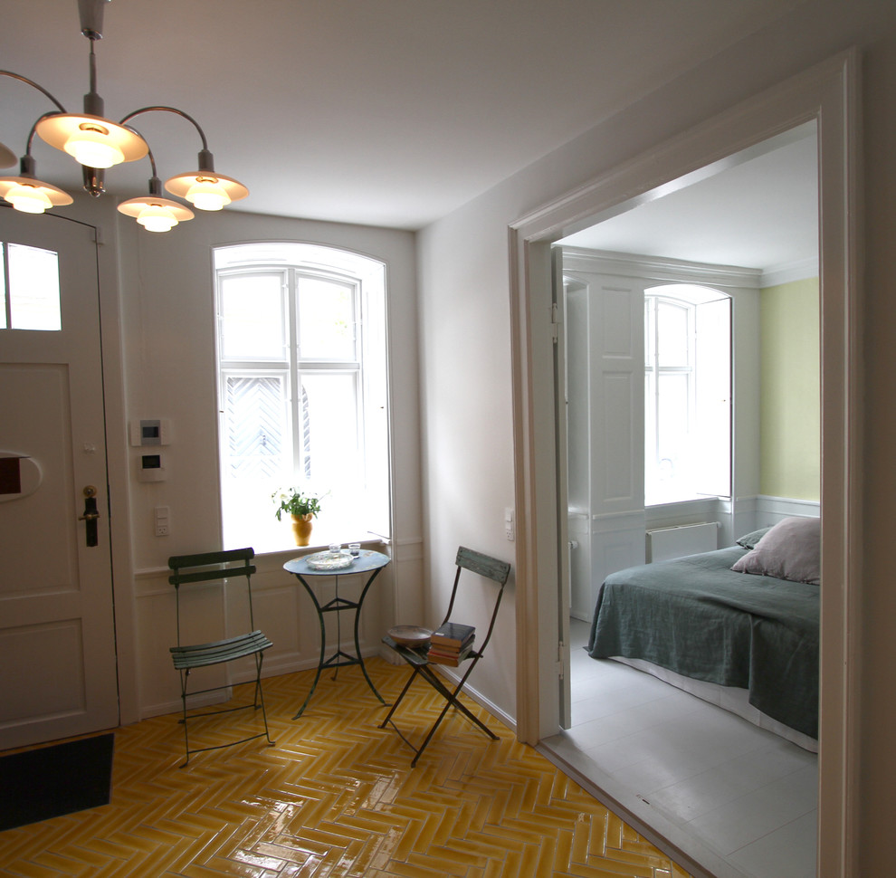 Design ideas for a traditional hallway in Copenhagen.