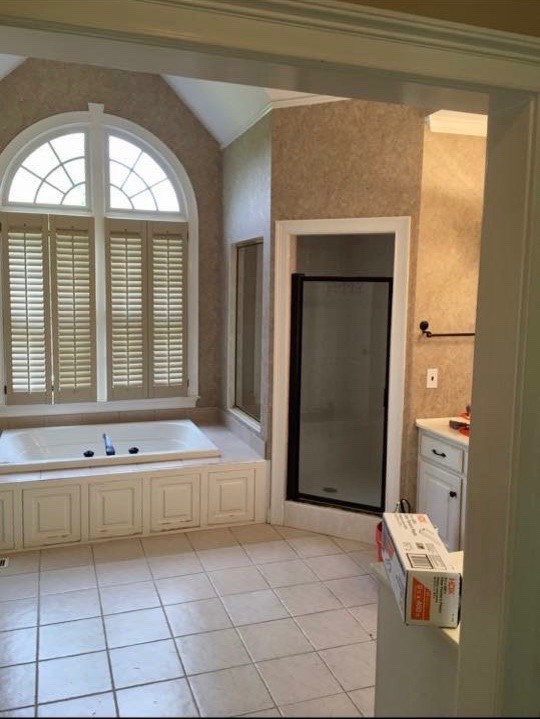 Lukino's Master bathroom