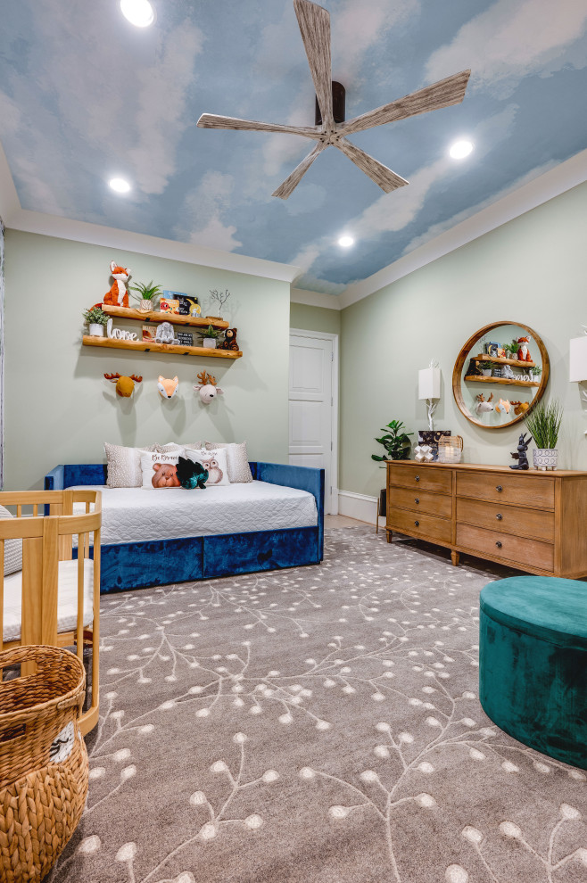 Traditional kids' bedroom in Dallas.