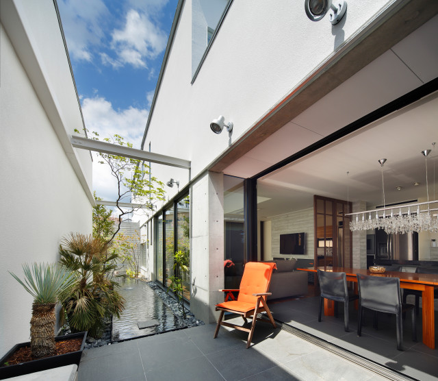 Grace modern-patio