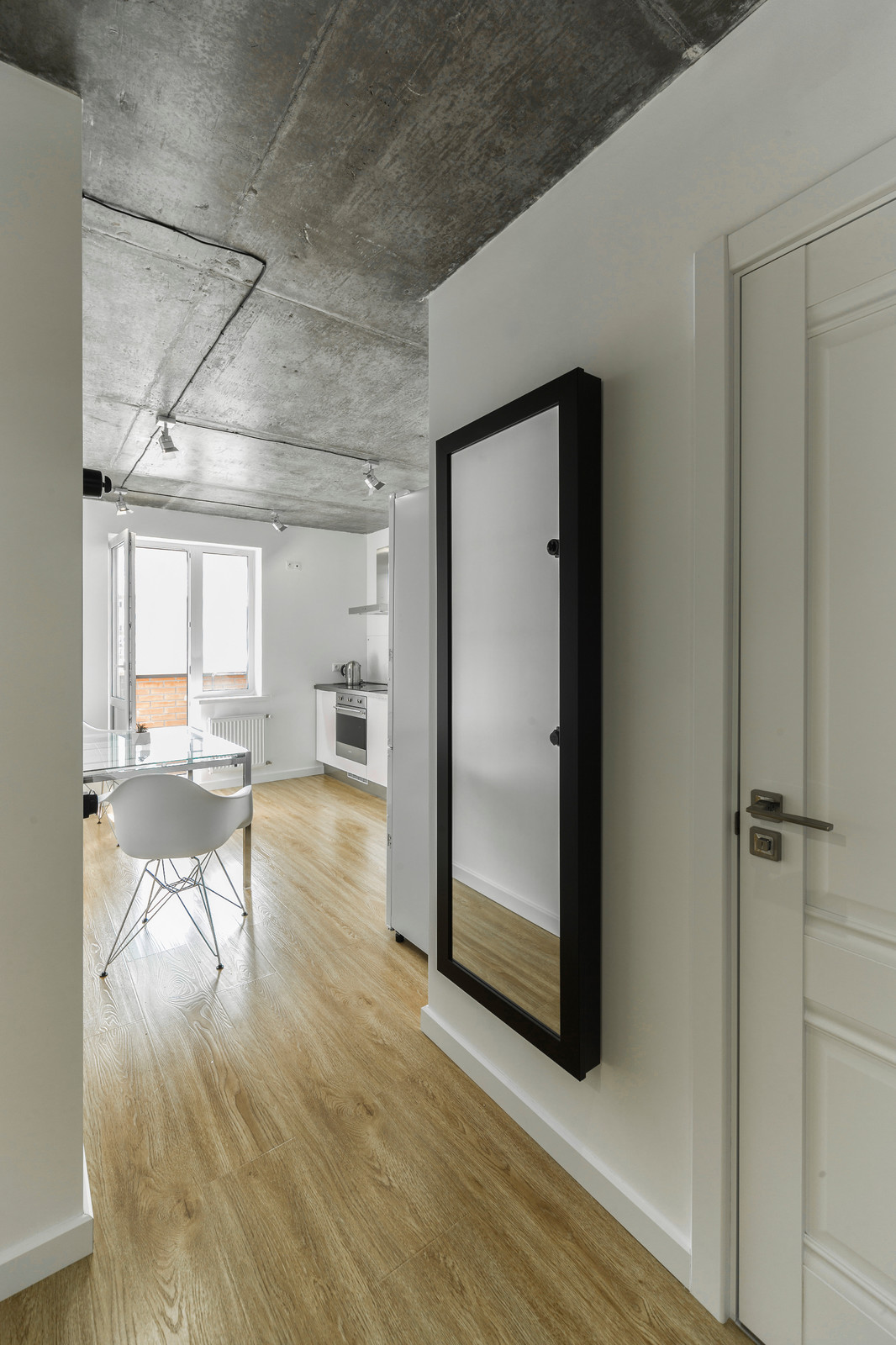 небольшая квартира в современной многоэтажке