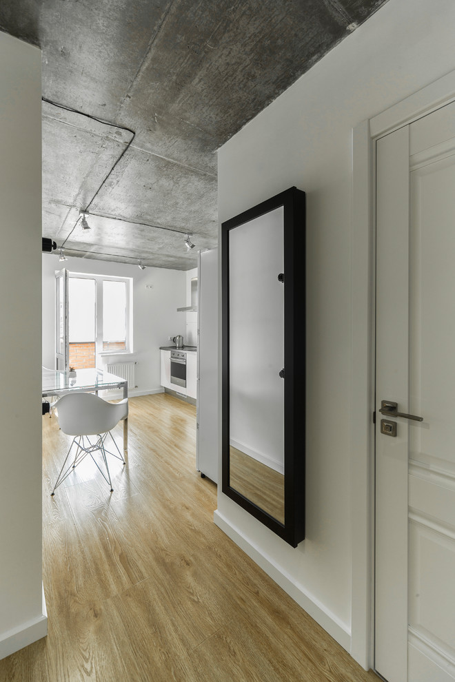 небольшая квартира в современной многоэтажке