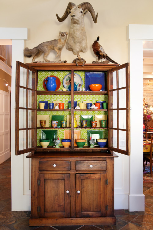 7 Ideas to Make Over a China Cabinet So
