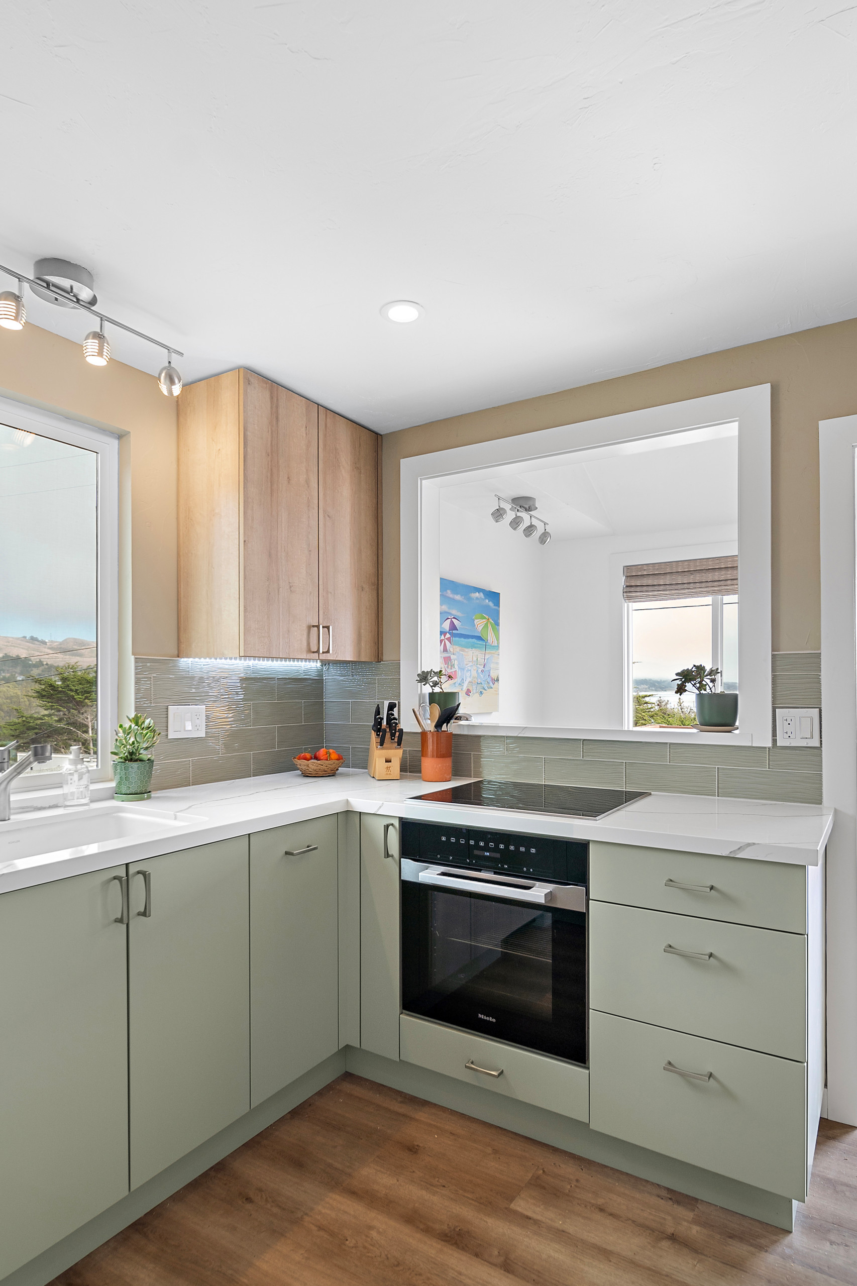 Bodega | Lovely Transitional Kitchen Remodel
