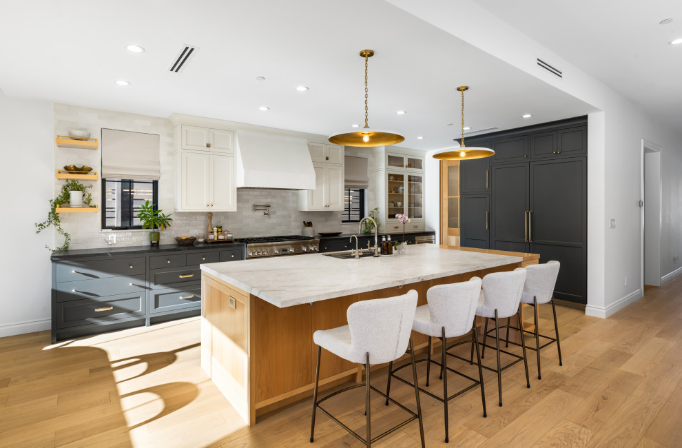 Santa Monica Coastal Modern - Farmhouse - Kitchen - Los Angeles - by ...
