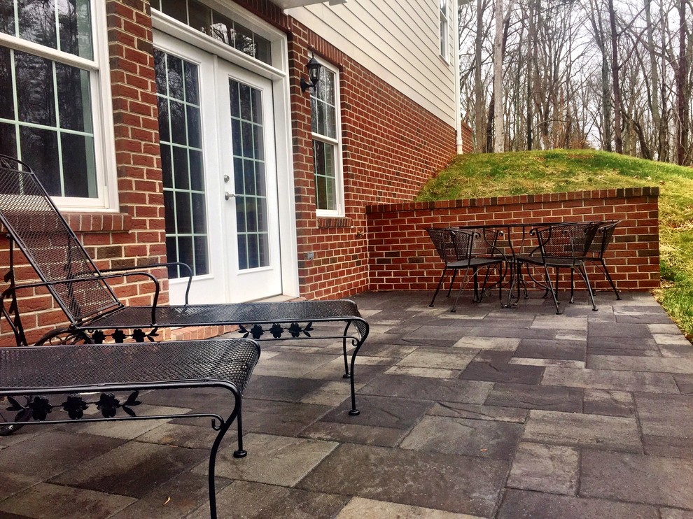 Patio - transitional patio idea