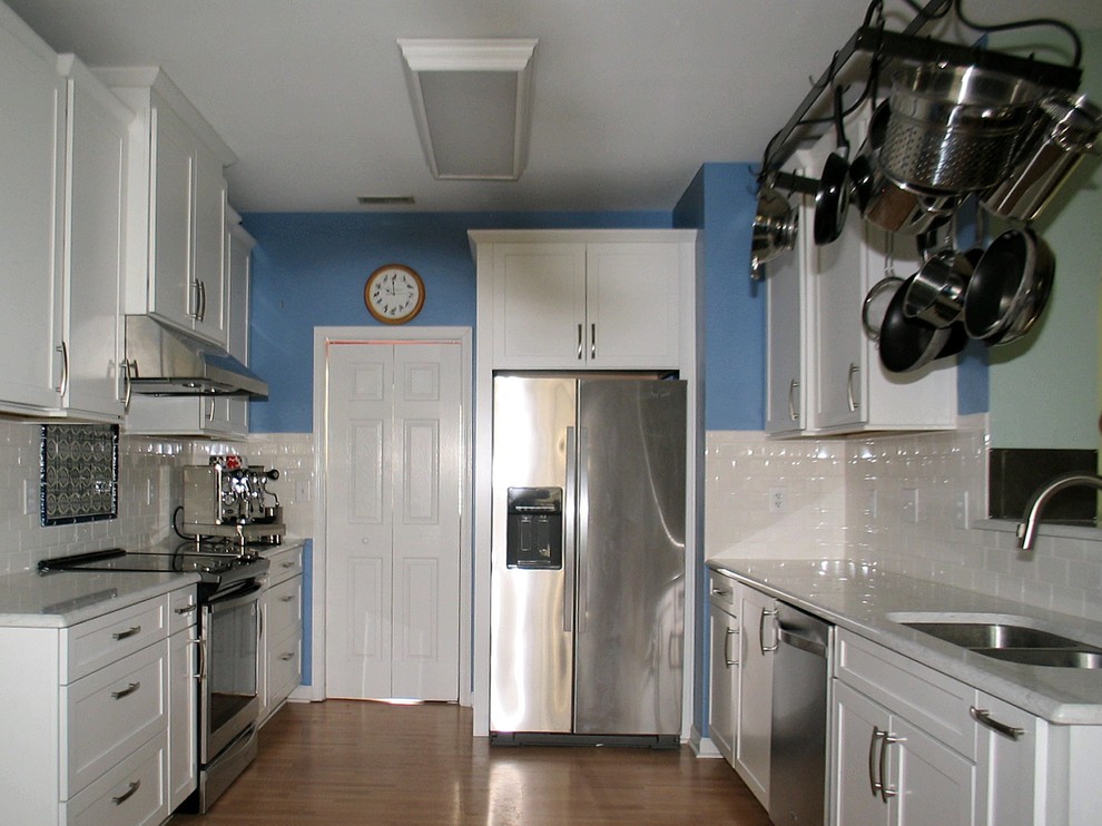 Example of a transitional kitchen design in Raleigh
