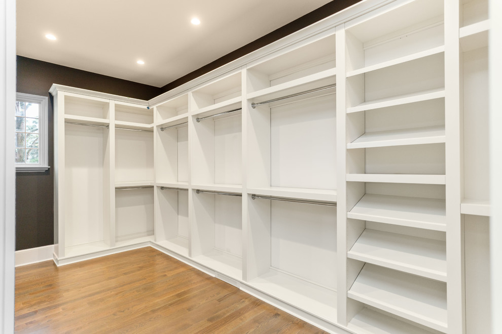 Design ideas for a modern storage and wardrobe in Charlotte.