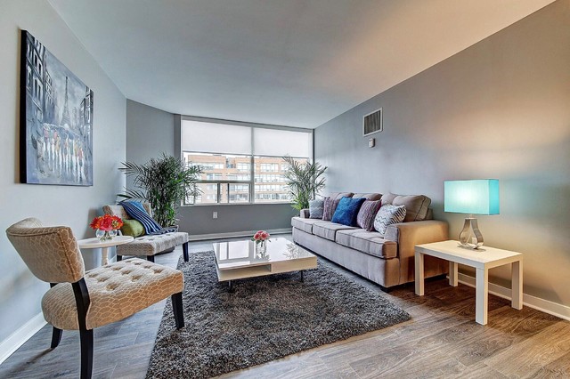 Maple Crossing contemporaneo-salon
