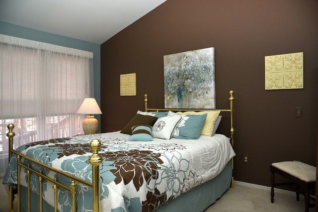 Aspen Interiors Bath remodel contemporaneo-camera-da-letto