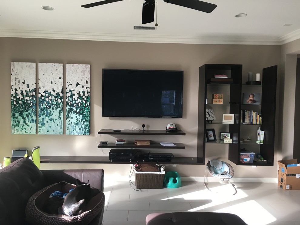 How to decorate entertainment center shelves?