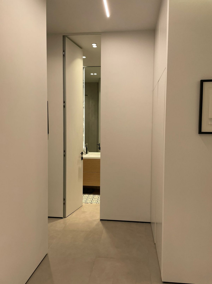 Двери "в потолок"  - квартира в Москве