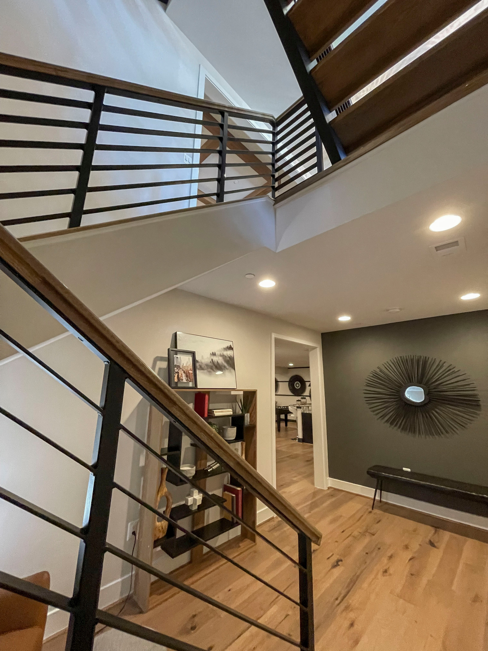 113_Floating Straight- Stringers with No Risers in Contemporary Home, Bethesda M