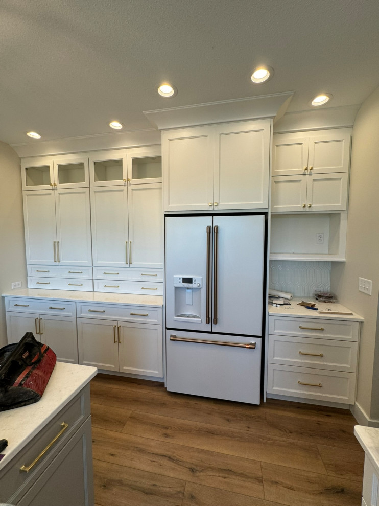 Kitchen and living area 23