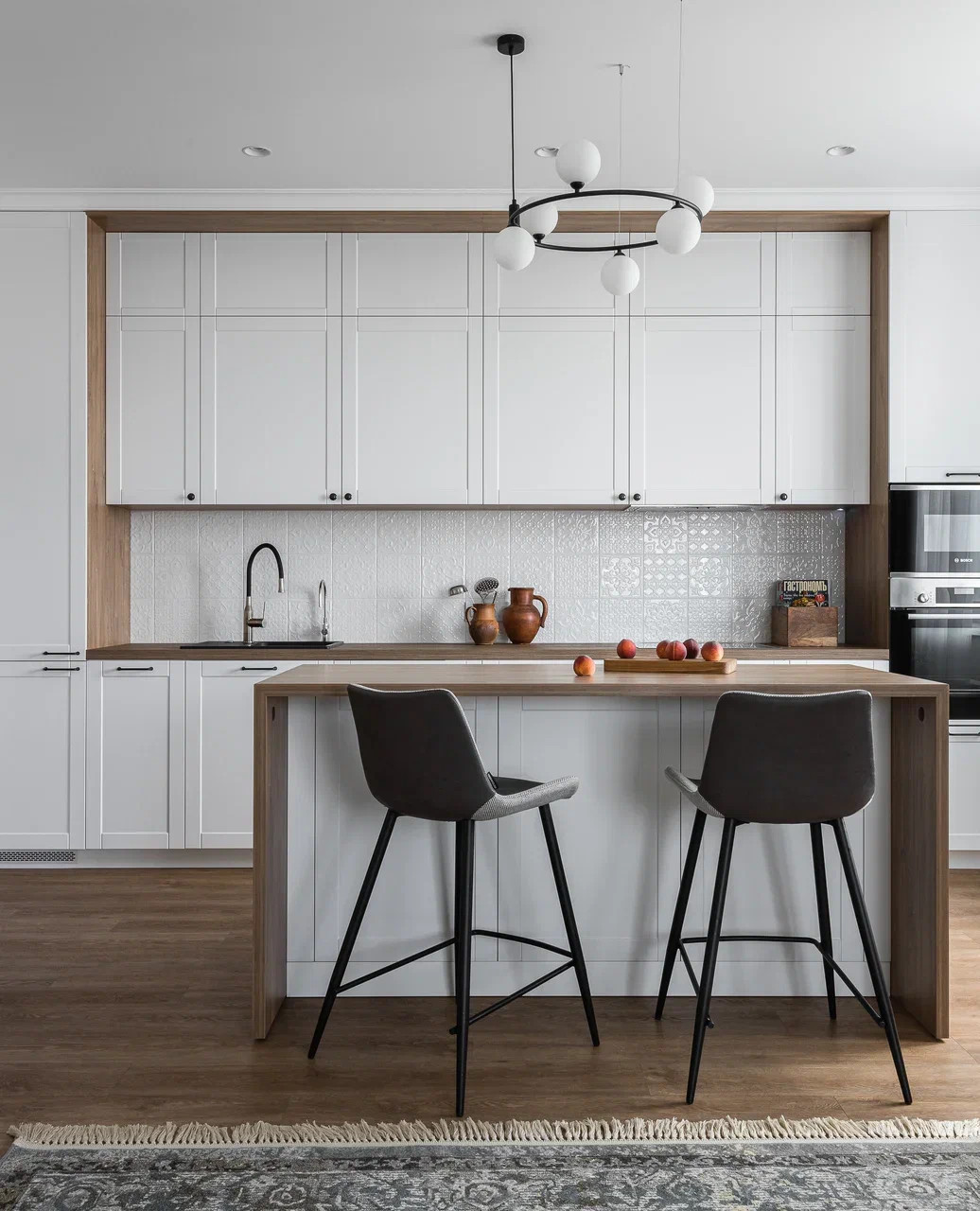 Светлая квартира с видом в Челябинске 120м/кв