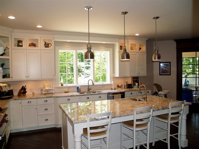 Bright Transitional Shaker transitional-kitchen