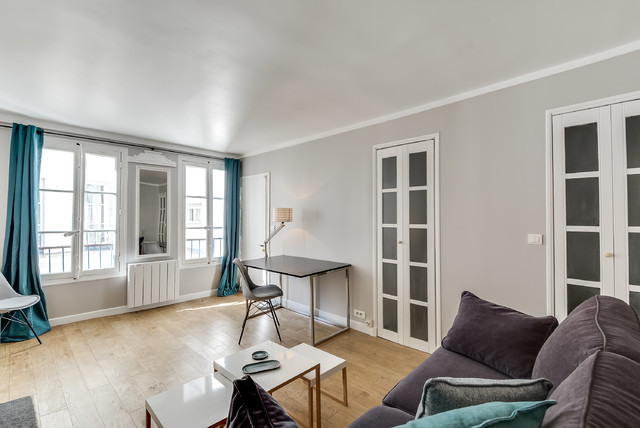 Studio Paris contemporary-living-room