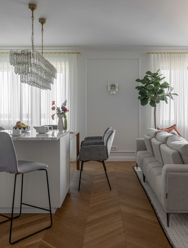 Зона обеденного стола для приема гостей