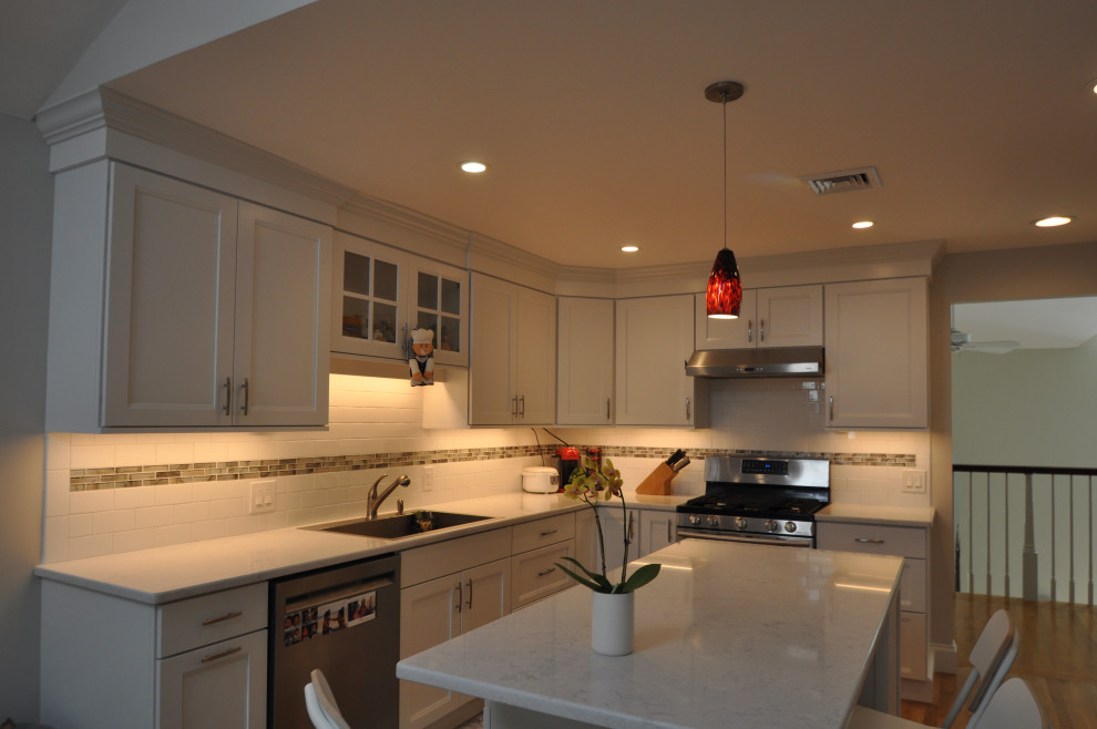 Brighter and White-r : Kitchen