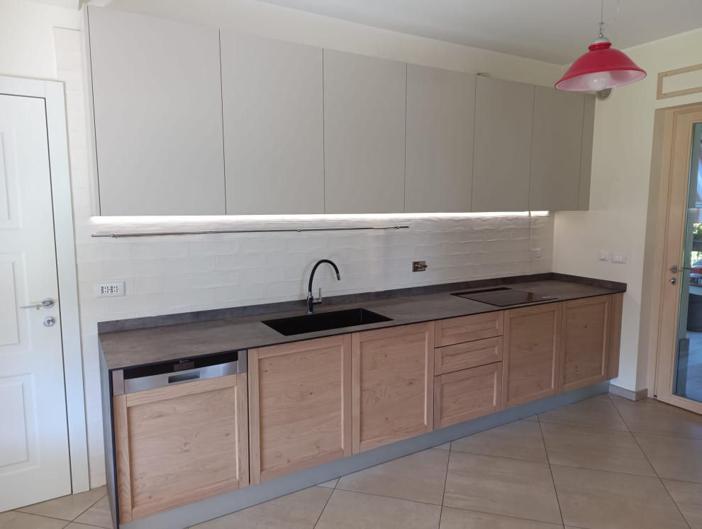 Restyling Cucina Ante Telaio Rovere Nodato/Mandorla e Top HPL
