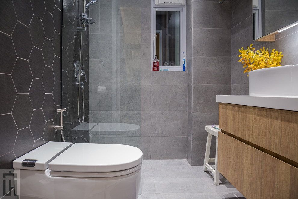 Clean Looking Lines in Bathroom
