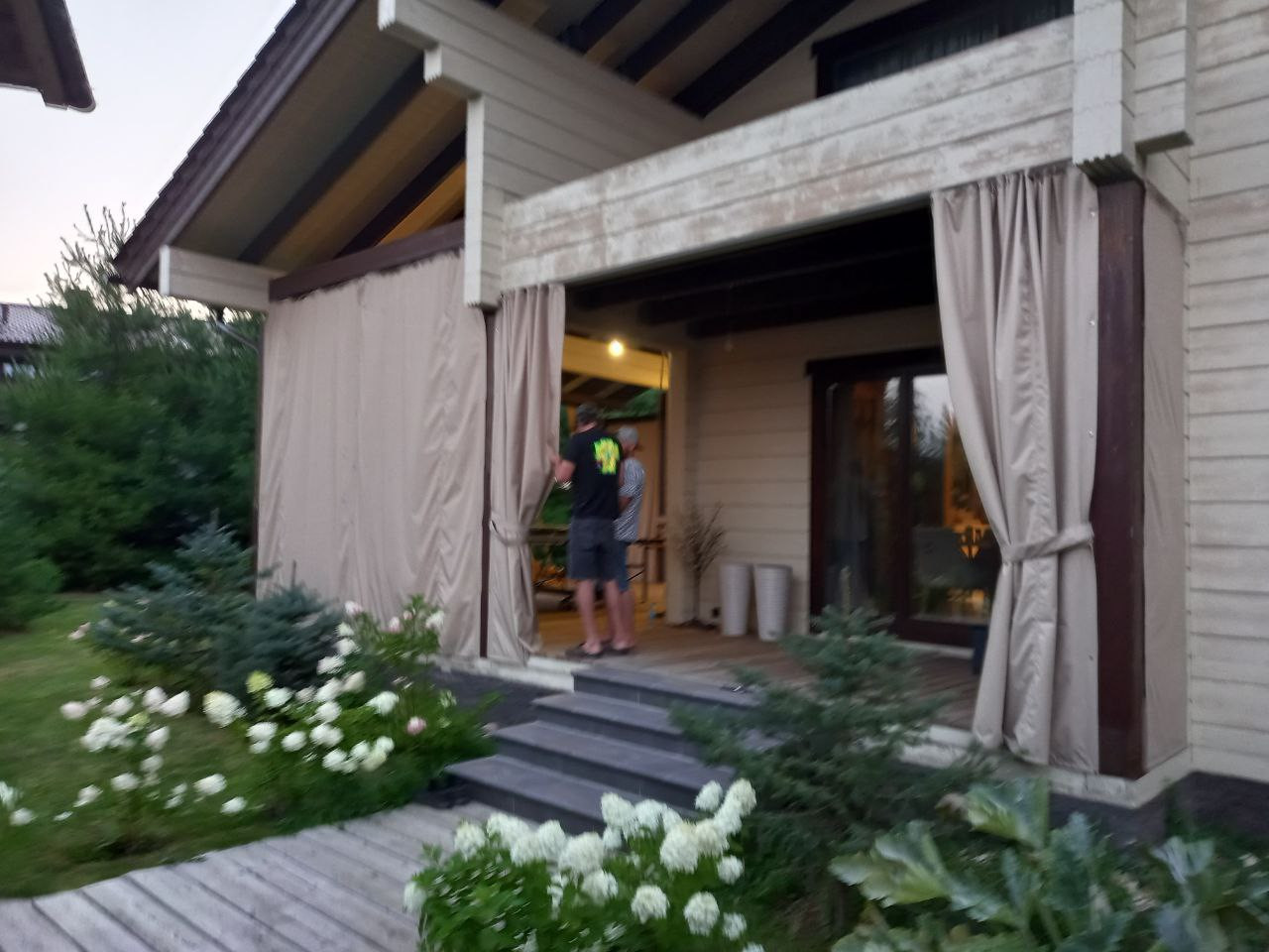 Тенты, перголы, уличная мебель