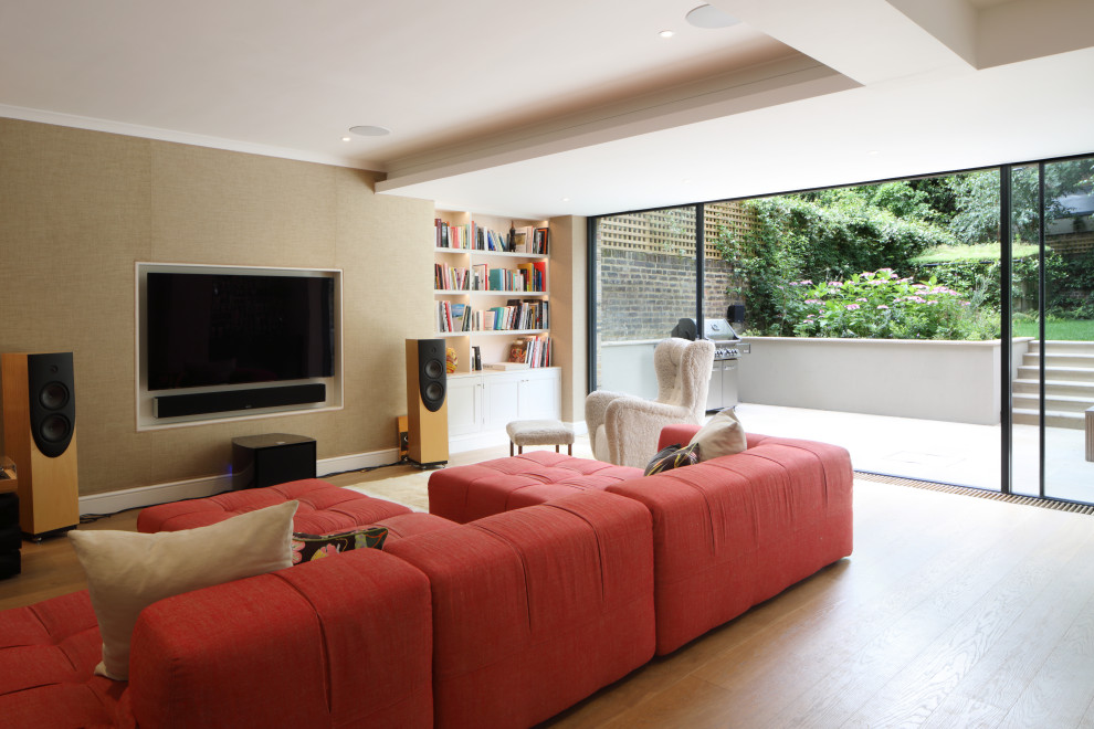 Design ideas for a contemporary family room in London.