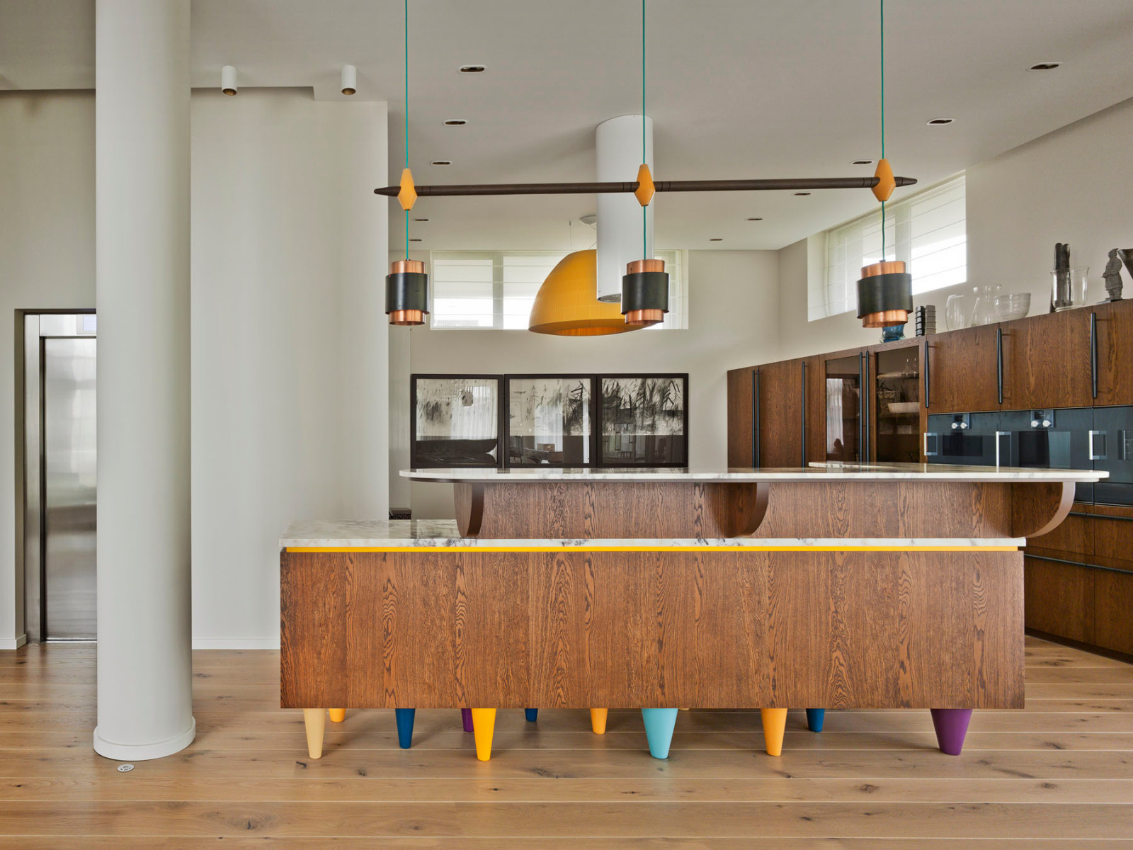 Дом-Питон в в коттеджном поселке «Никольская Слобода» по Новорижскому шоссе.