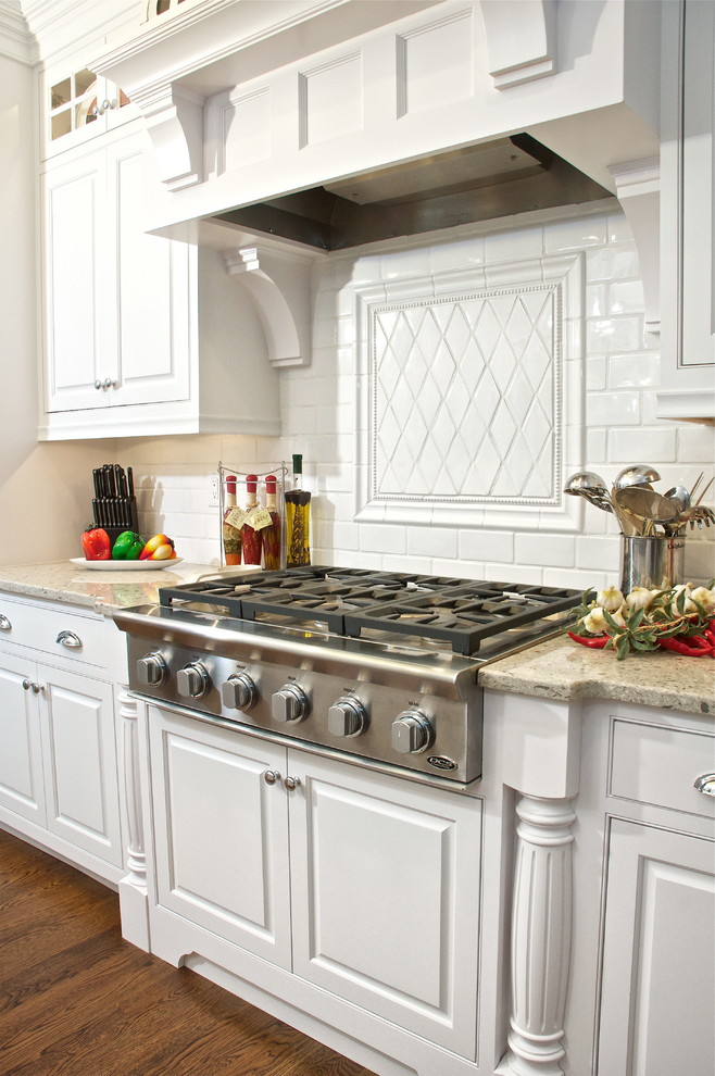 WHITE KITCHEN VASP