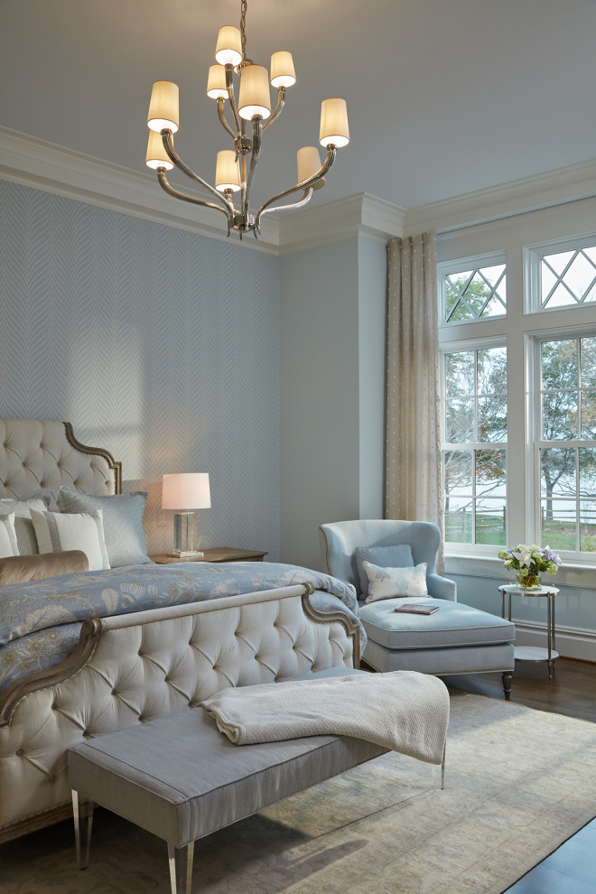 Inspiration for a large traditional bedroom in Baltimore.