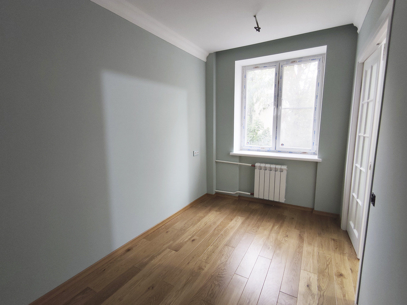 Пустая спальня в 3к квартире