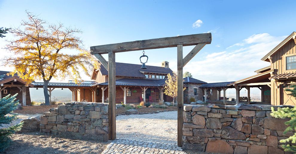 Photo of a rustic landscaping in Denver.