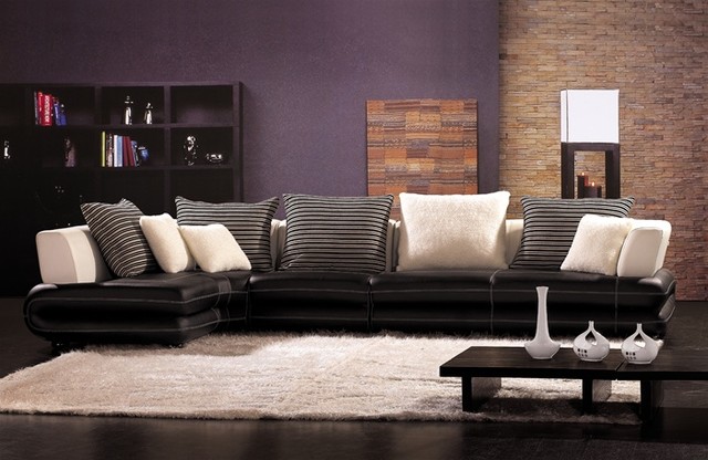 The Lioni Leather Sectional 572