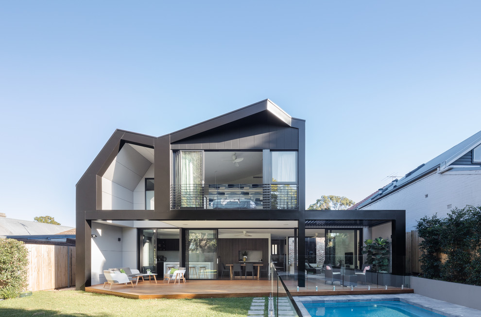This is an example of a contemporary two-storey black house exterior in Sydney.