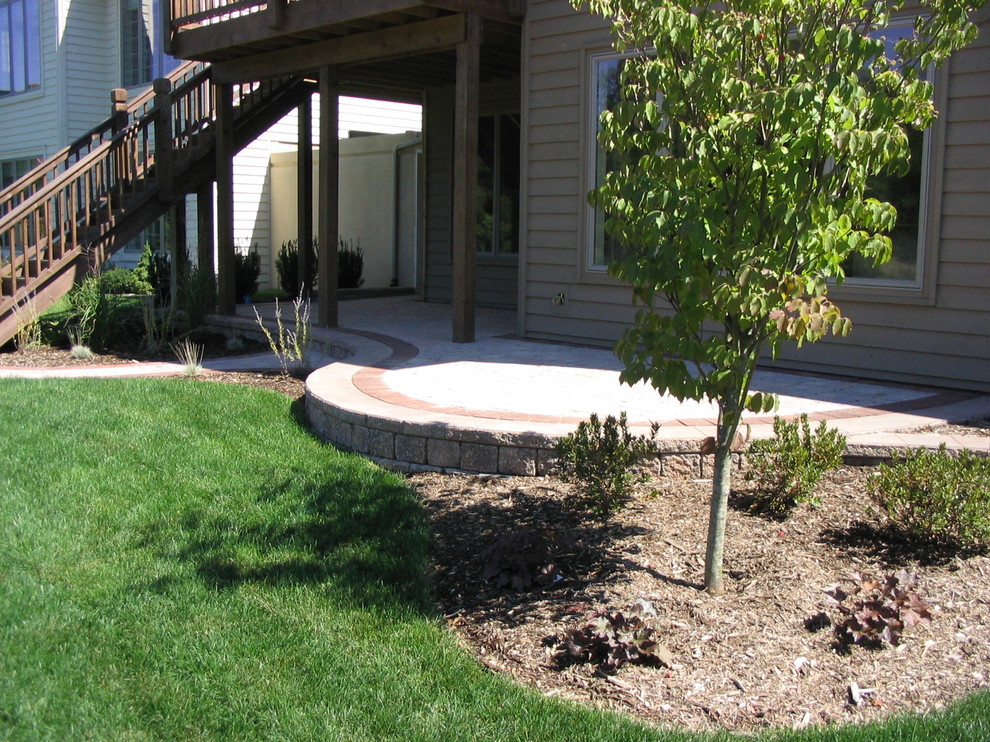 Photo of a large full sun formal garden.