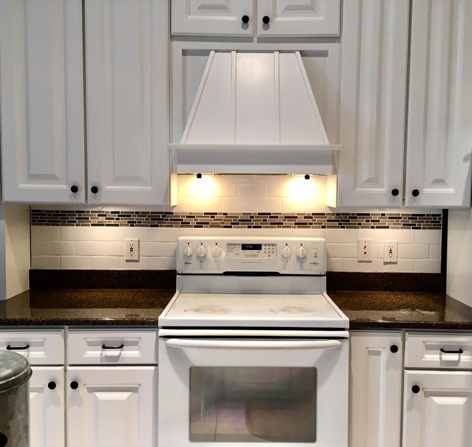 Inspiration for a transitional kitchen remodel in Chicago