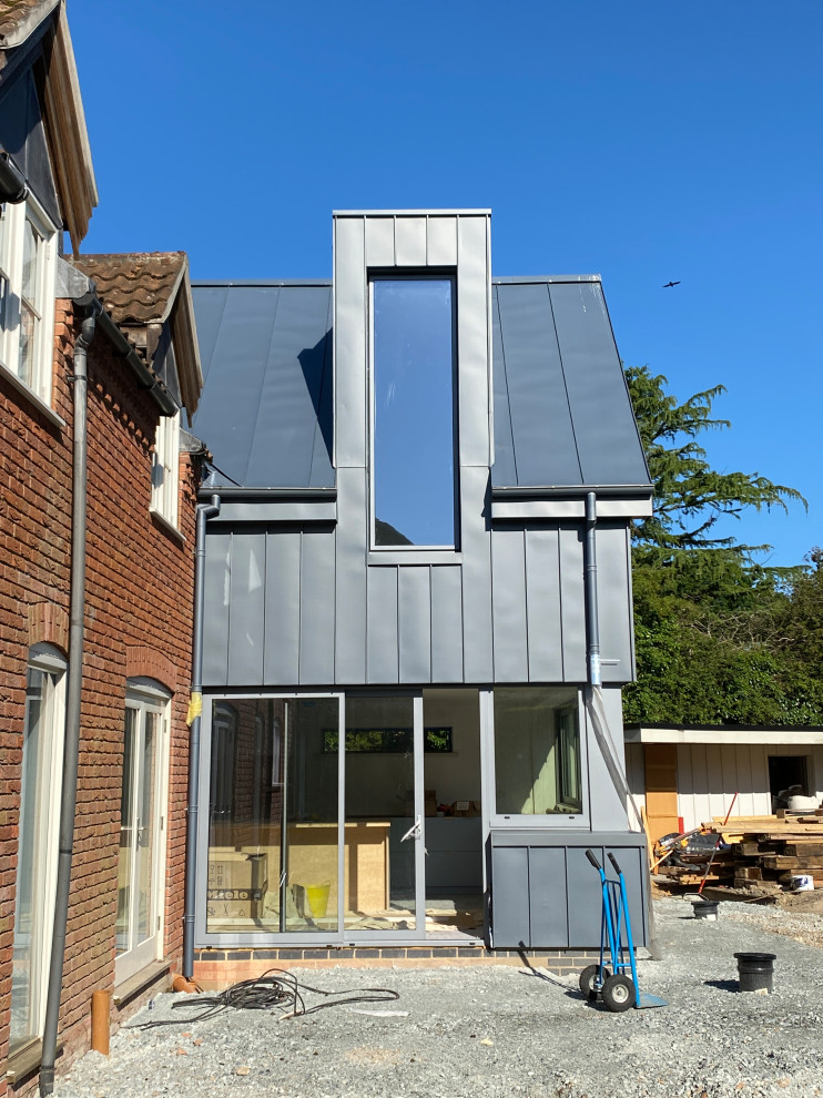 Modern Extension to Traditional Cottage