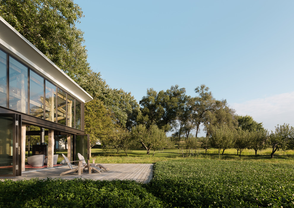 Minimalist exterior home photo in Other