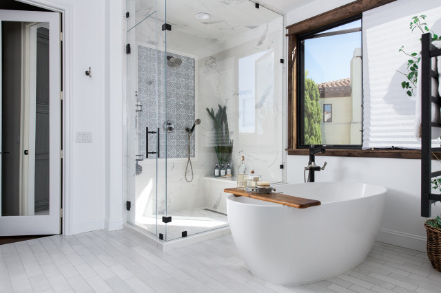 Bathroom of the Week: Light and Airy Feel and Farmhouse Details