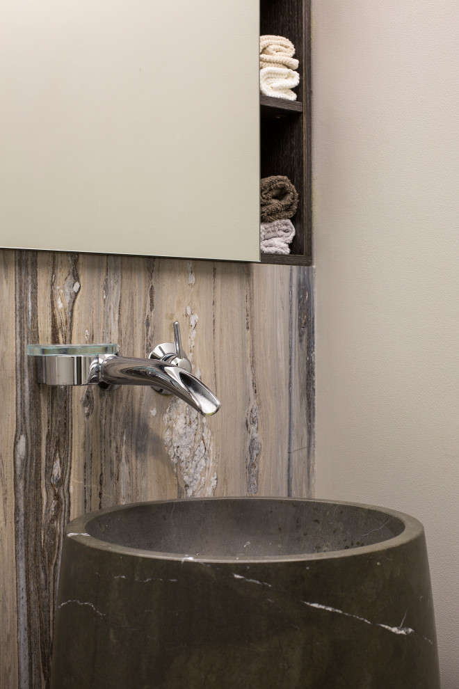 Античный минимализм - квартира на Арбате 85 м2