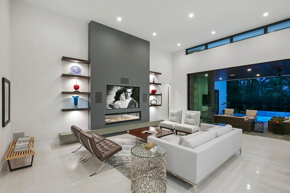 Camino Real Residence - Modern - Tampa - by April Balliette